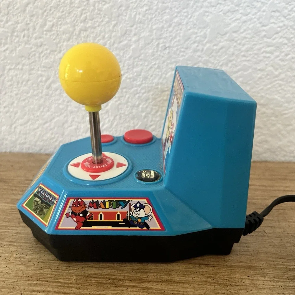 Jakks Pacific Ms. Pac-Man TV Games Plug & Play 5 Games Galaga Mappy Namco Arcade